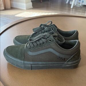 Olive Vans Low Top